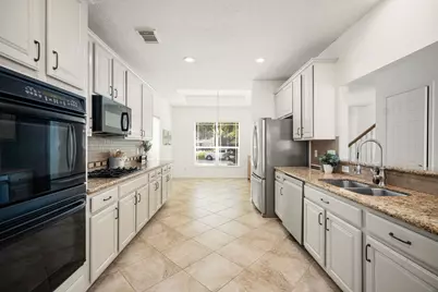 9319 Hudson Bend Circle, Houston, TX 77095 - Photo 11