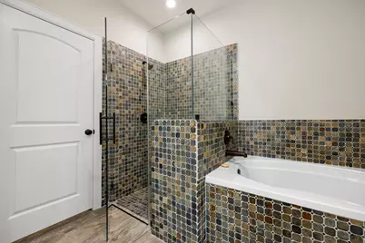 5401 Zephyr Lane, Willis, TX 77318 - Photo 15