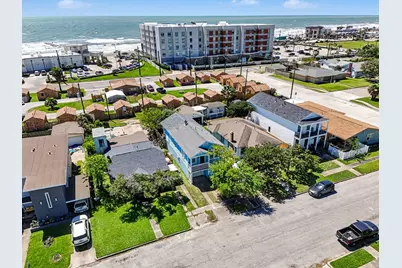 4213 Avenue T 1/2, Galveston, TX 77550 - Photo 47
