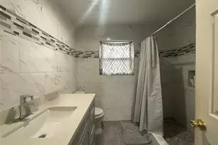 9213 Madera Rd, Houston, TX 77078 - Photo 11