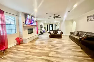 9213 Madera Rd, Houston, TX 77078 - Photo 7