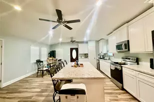 9213 Madera Rd, Houston, TX 77078 - Photo 5