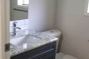 320 Bert St, Angleton, TX 77515 - Photo 11