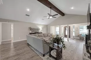 8 Cambridge Circle, Conroe, TX 77304 - Photo 9