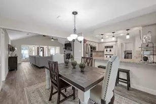 8 Cambridge Circle, Conroe, TX 77304 - Photo 13