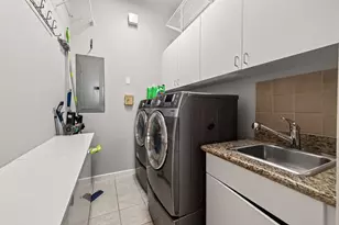 3388 Sage Road Rd, Houston, TX 77056 - Photo 19
