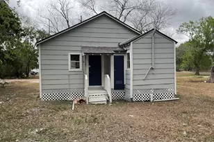 1004 Harlem St, El Campo, TX 77437 - Photo 9