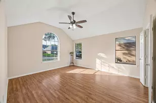 2711 Hazel St, Pearland, TX 77581 - Photo 5