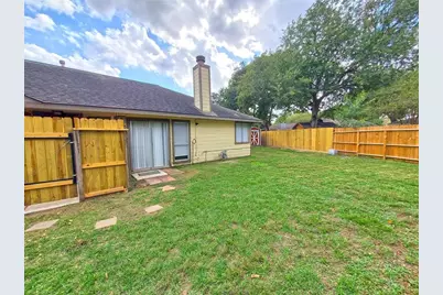 11011 Shadowfield Drive, Houston, TX 77064 - Photo 19