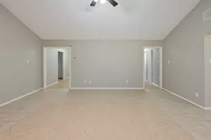 8703 Saratoga Forest Dr, Houston, TX 77088 - Photo 5