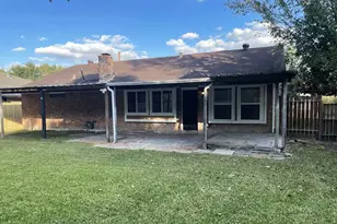 8703 Saratoga Forest Dr, Houston, TX 77088 - Photo 15