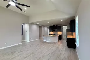 2982 Austin Breeze Ln, League City, TX 77573 - Photo 5