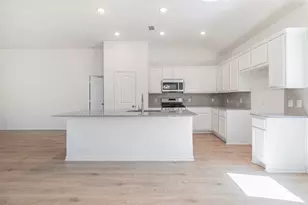 249 Edgewater Dr, West Columbia, TX 77486 - Photo 11