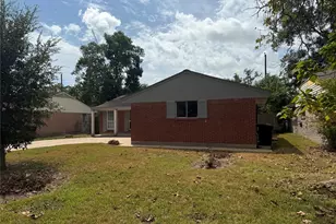4327 Oakside Dr, Houston, TX 77053 - Photo 3