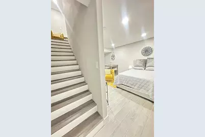 8005 Bowen Street #5, Houston, TX 77051 - Photo 19