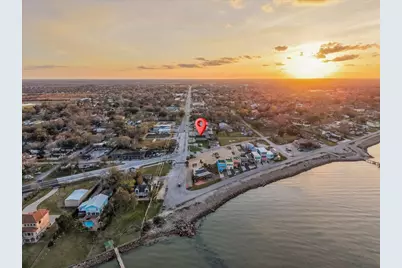 114 Grand Avenue, Bacliff, TX 77518 - Photo 3