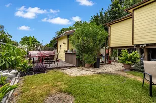 2616 Ave H, Dickinson, TX 77539 - Photo 25
