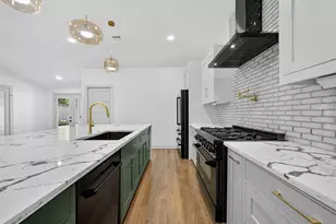 19535 Dianeshire Dr, Spring, TX 77388 - Photo 17
