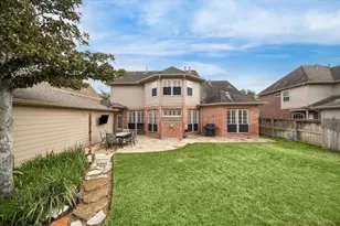 1511 Forest Bend Dr, Sugar Land, TX 77479 - Photo 31