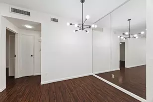 10053 Westpark Dr, Houston, TX 77042 - Photo 5