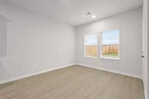 504 Shoreview Dr, Conroe, TX 77303 - Photo 15