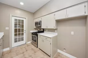 5326 Heatherbrook Dr, Houston, TX 77045 - Photo 15