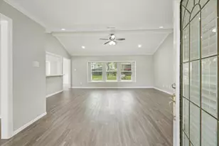 23834 English Oak Dr, Spring, TX 77373 - Photo 5