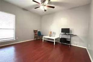 7950 N Stadium Dr, Houston, TX 77030 - Photo 9