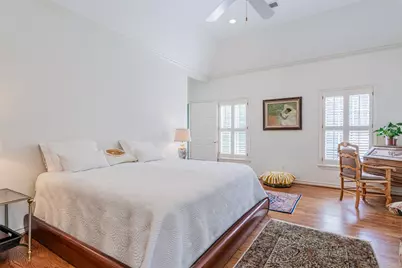 5811 Tanglewood Park Street, Houston, TX 77057 - Photo 15