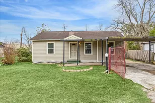 5126 Higgins St, Houston, TX 77033 - Photo 1