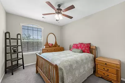 1016 Bolivar Point Lane, Friendswood, TX 77546 - Photo 23