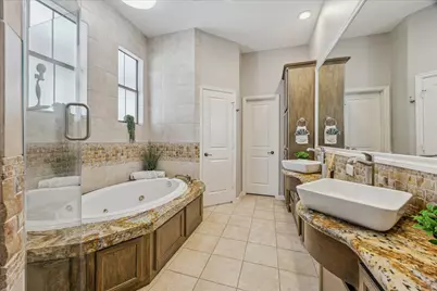 544 Bomar Street, Houston, TX 77006 - Photo 5