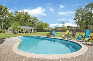 302 County Rd 893A, Angleton, TX 77515 - Photo 27