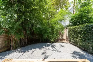 706 Oakley St, Houston, TX 77006 - Photo 39