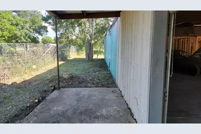 610 New York Street, Navasota, TX 77868 - Photo 13