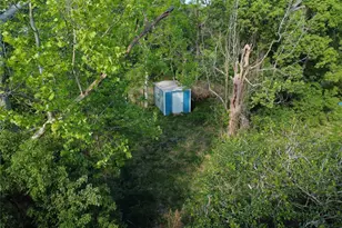 6700 Howe St, Groves, TX 77619 - Photo 17
