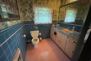 6700 Howe St, Groves, TX 77619 - Photo 15