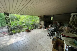 6700 Howe St, Groves, TX 77619 - Photo 35