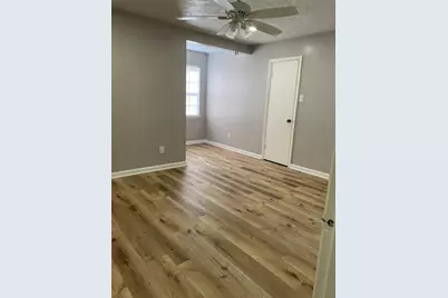 11702 N Petersham Drive, Houston, TX 77031 - Photo 13