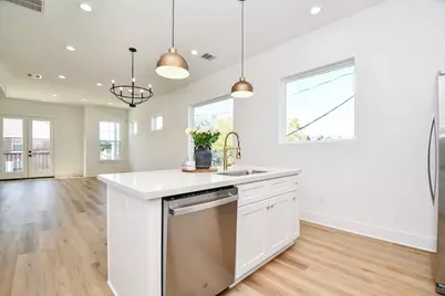 1928 Cochran Street, Houston, TX 77009 - Photo 11