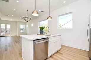 1928 Cochran St, Houston, TX 77009 - Photo 11