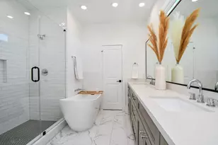 1928 Cochran St, Houston, TX 77009 - Photo 17