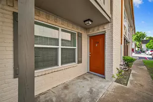 1701 Upland Dr, Houston, TX 77043 - Photo 3