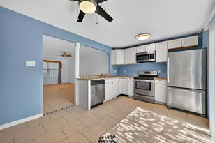 1701 Upland Dr, Houston, TX 77043 - Photo 5