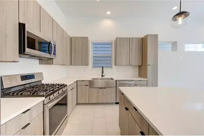 564 Janisch Road, Houston, TX 77018 - Photo 9