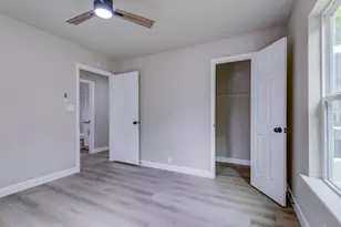 1109 13th St N, Texas City, TX 77590 - Photo 11