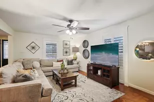 1709 San Sebastian Ln, Houston, TX 77058 - Photo 9