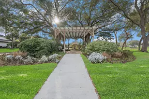 1709 San Sebastian Ln, Houston, TX 77058 - Photo 33