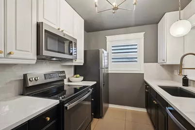 1709 San Sebastian Lane #1709, Houston, TX 77058 - Photo 3