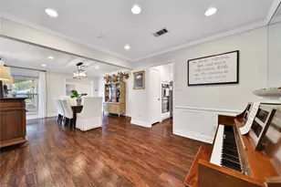 6238 Braesheather Cir, Houston, TX 77096 - Photo 9